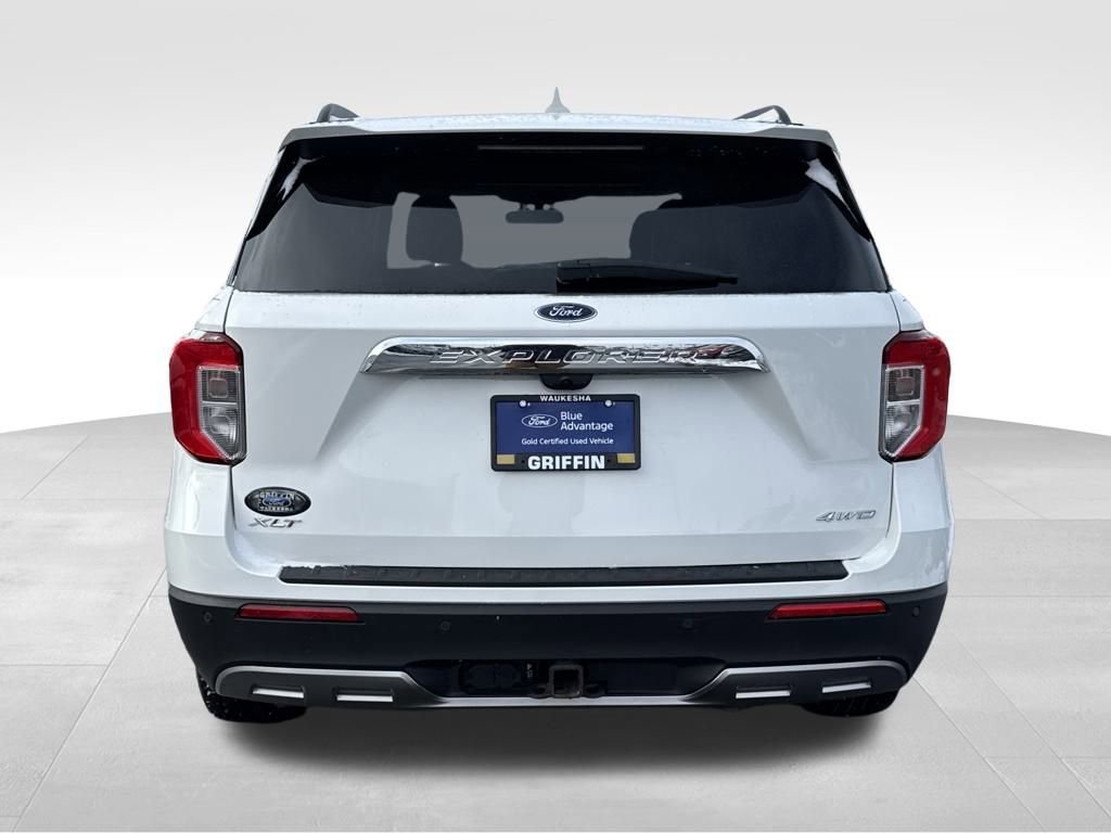 Certified 2023 Ford Explorer XLT w/ Equipment Group 202A image 4