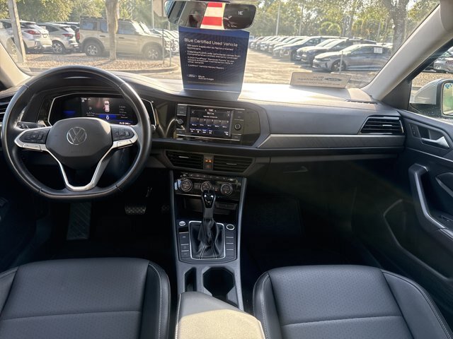 Used 2023 Volkswagen Jetta SE w/ Panoramic Sunroof Package FWD image 18
