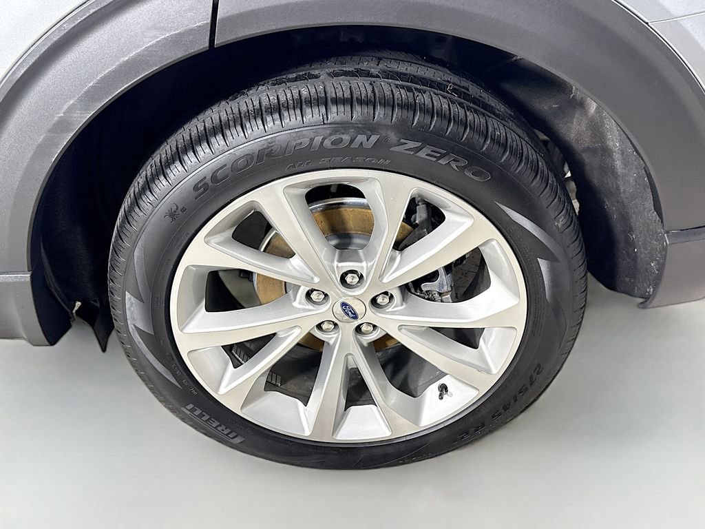 Certified 2023 Ford Explorer Platinum w/ Technology Package image 34