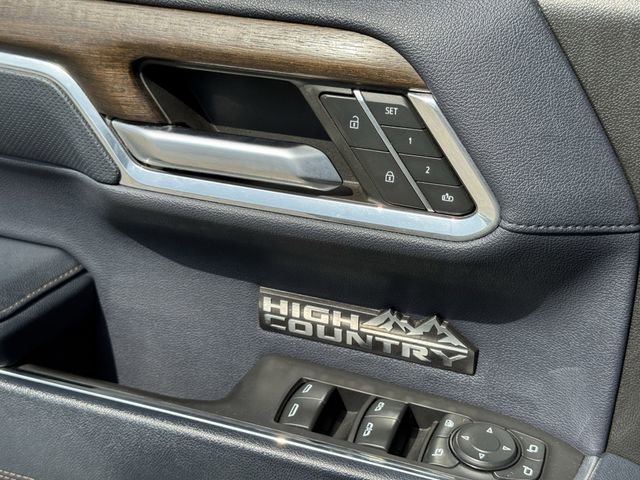 Used 2024 Chevrolet Silverado 1500 High Country w/ Technology Package AWD/4WD image 23