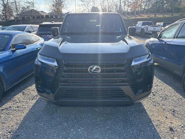Used 2024 Lexus GX 550 image 2