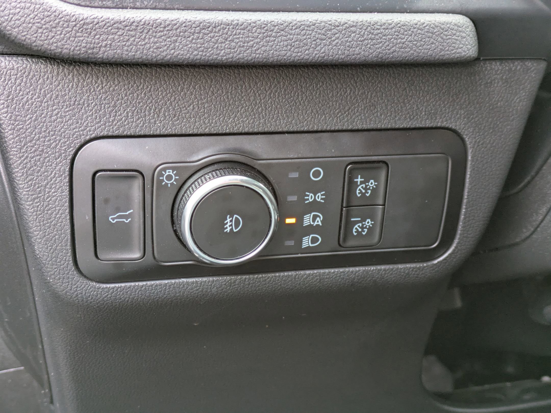 Certified 2025 Ford Escape ST-Line Select AWD/4WD image 14