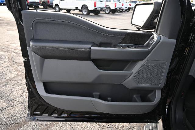 Certified 2022 Ford F150 Lightning XLT AWD/4WD image 20