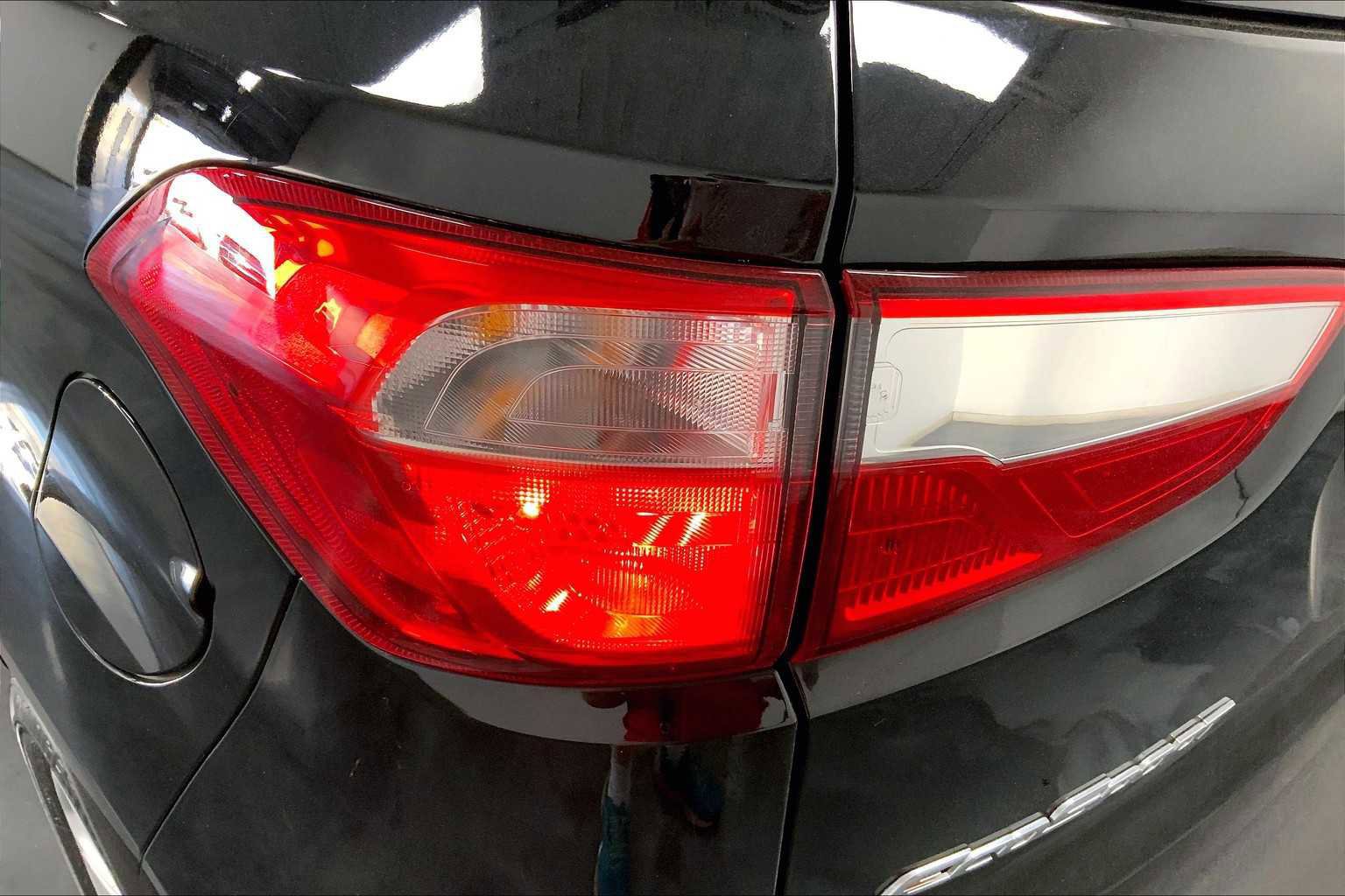 Certified 2022 Ford EcoSport SE w/ SE Convenience Package image 25