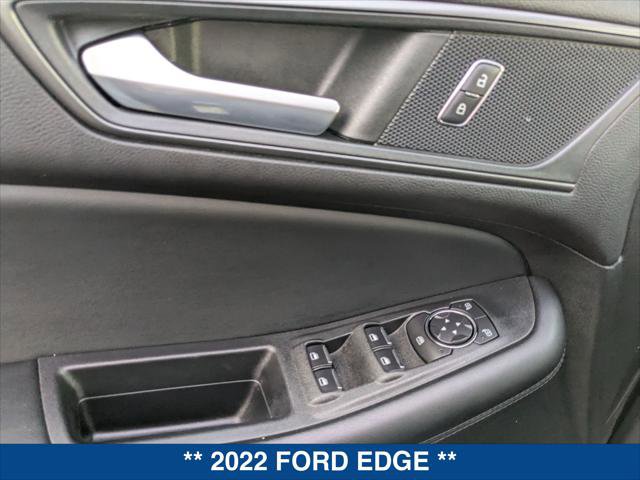 Certified 2022 Ford Edge SE w/ Black Appearance Package AWD/4WD image 11