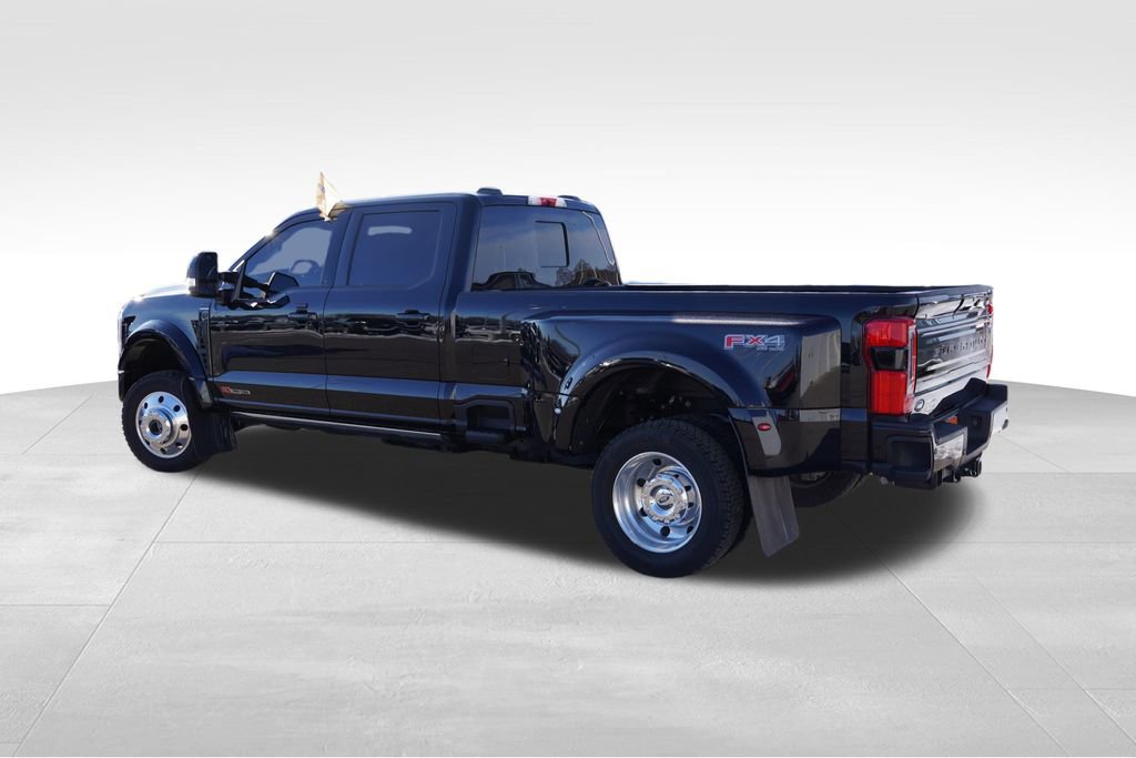Certified 2025 Ford F450 Platinum w/ FX4 Off-Road Package image 5