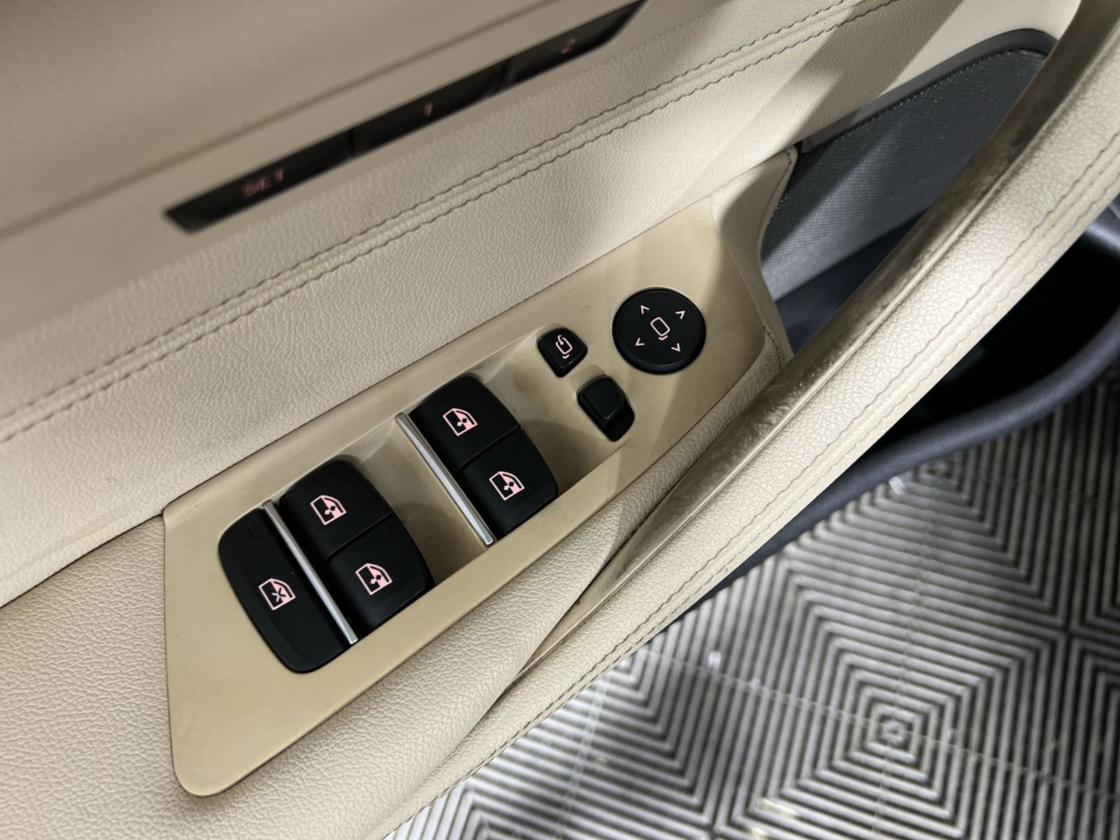 Used 2021 BMW 540i w/ Premium Package RWD image 15