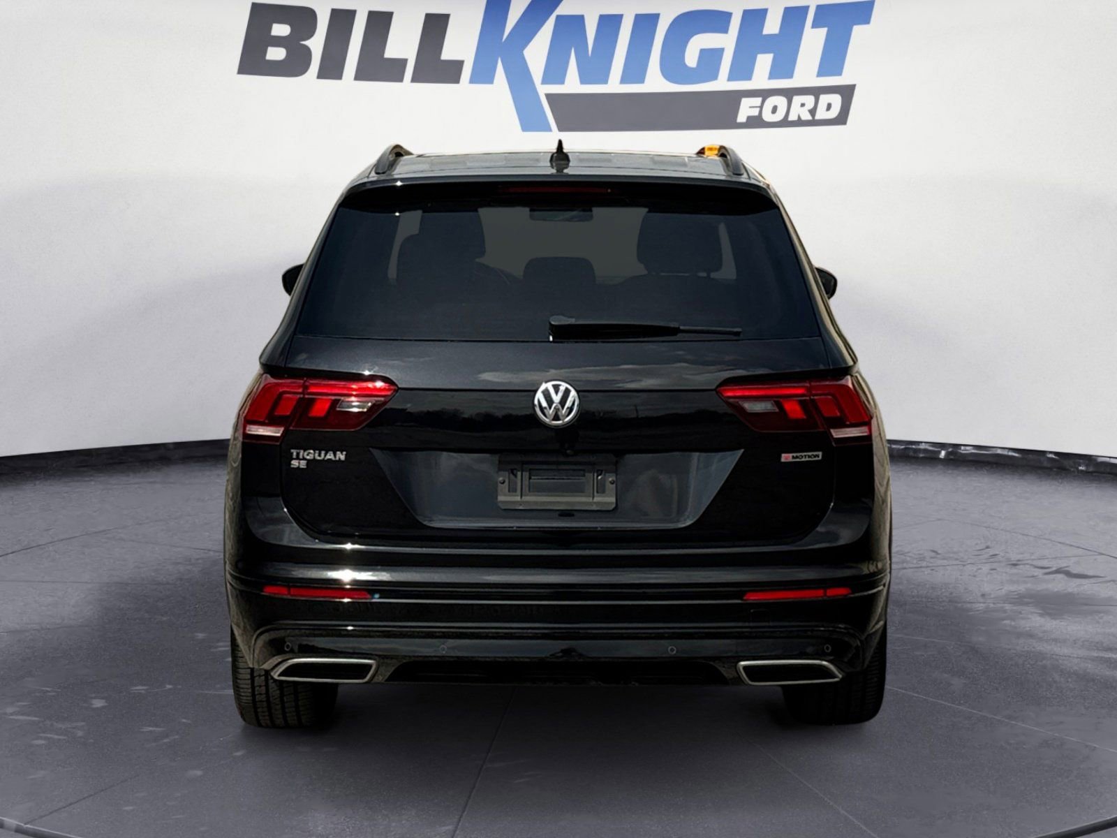 Used 2020 Volkswagen Tiguan SE R-Line image 4