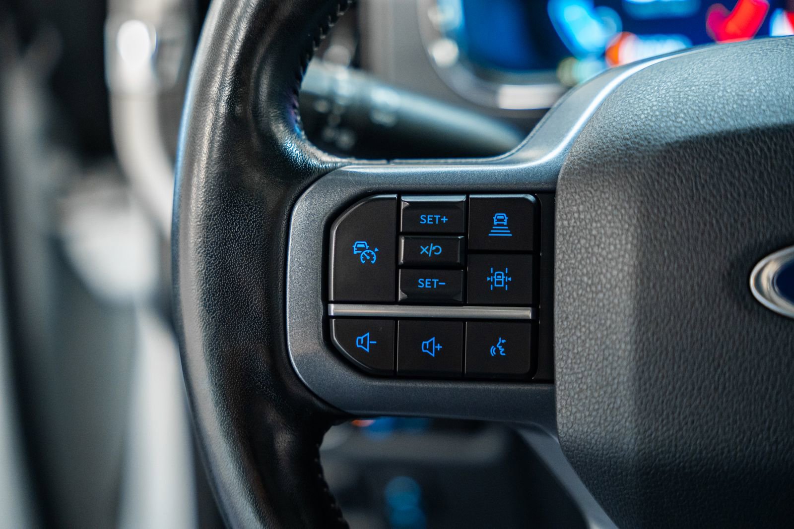 Certified 2023 Ford F150 Lariat w/ Equipment Group 502A High image 33