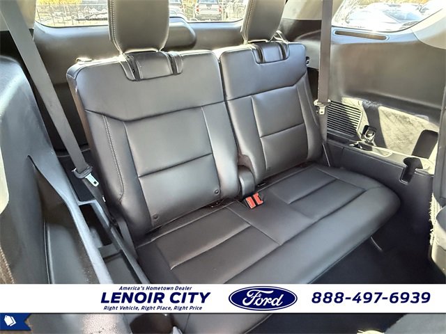 Certified 2022 Ford Explorer XLT w/ Equipment Group 202A image 18