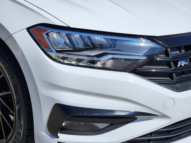 Used 2020 Volkswagen Jetta R-Line w/ R-Line Cold Weather Package image 9