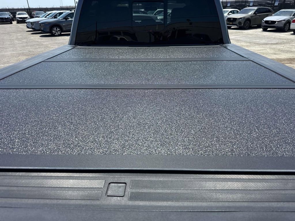 Certified 2023 Ford F250 XLT w/ Black Appearance Package AWD/4WD image 8