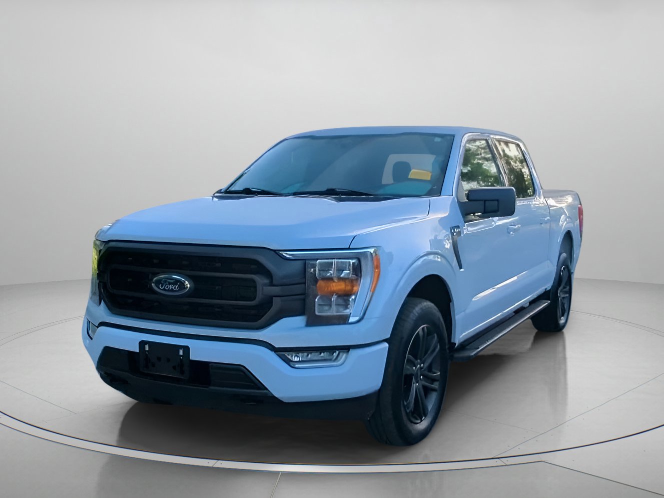 Certified 2022 Ford F150 XLT w/ Equipment Group 302A High image 3