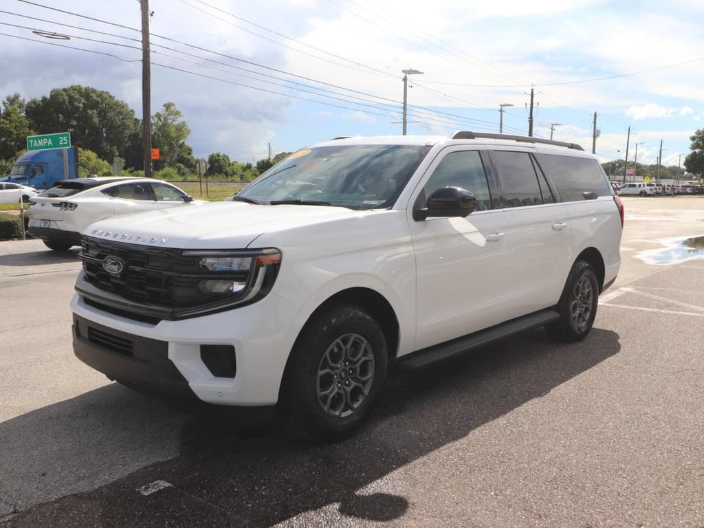 Certified 2025 Ford Expedition Max Active AWD/4WD image 5