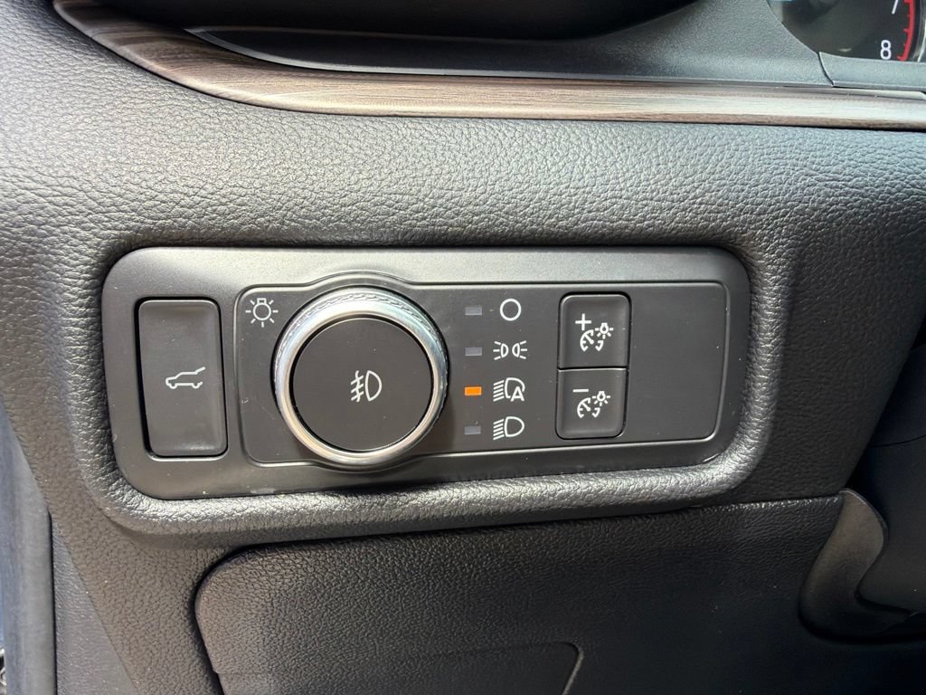 Certified 2020 Ford Explorer Limited RWD image 27