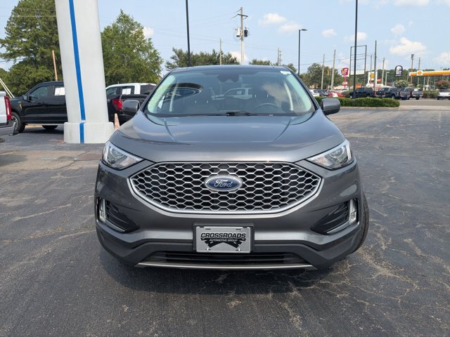 Certified 2023 Ford Edge SEL w/ Convenience Package AWD/4WD image 3