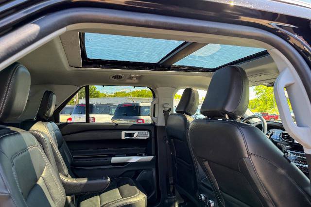 Certified 2021 Ford Explorer Limited w/ Equipment Group 301A image 12