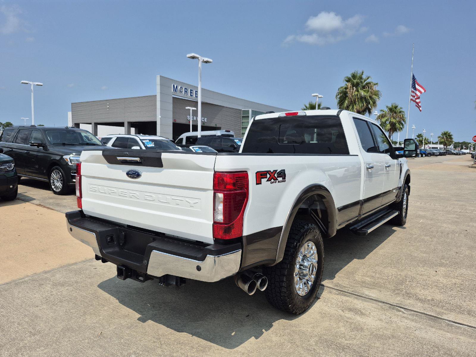 Certified 2022 Ford F350 Lariat w/ Chrome Package AWD/4WD image 15