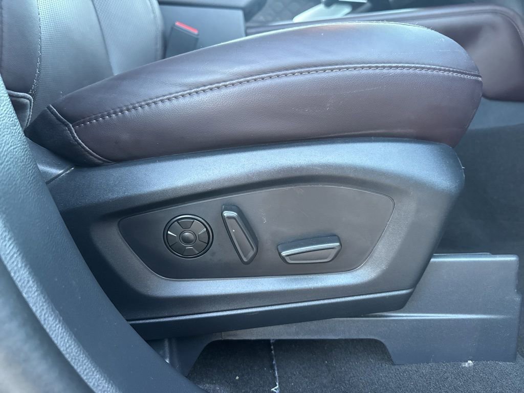 Certified 2025 Ford Explorer Platinum w/ Ultimate Package image 44