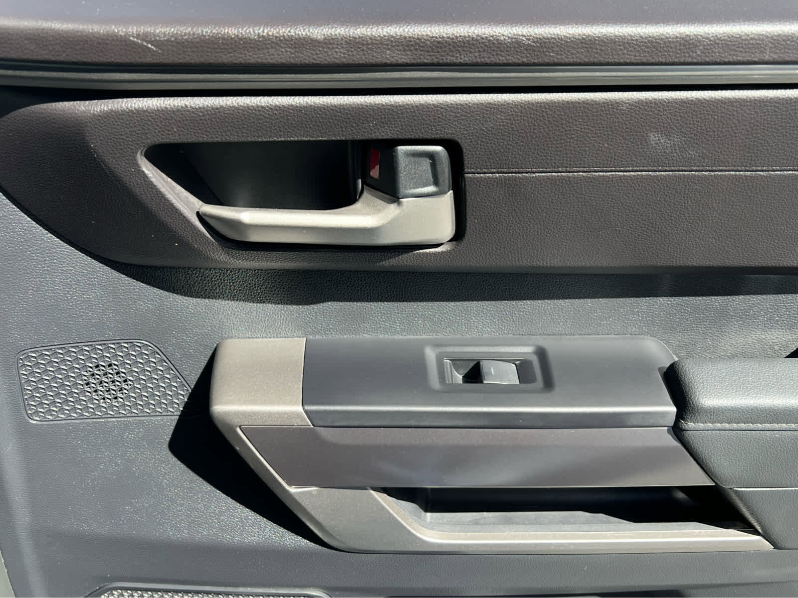 Used 2022 Toyota Tundra SR5 w/ SR5 Convenience Package image 22