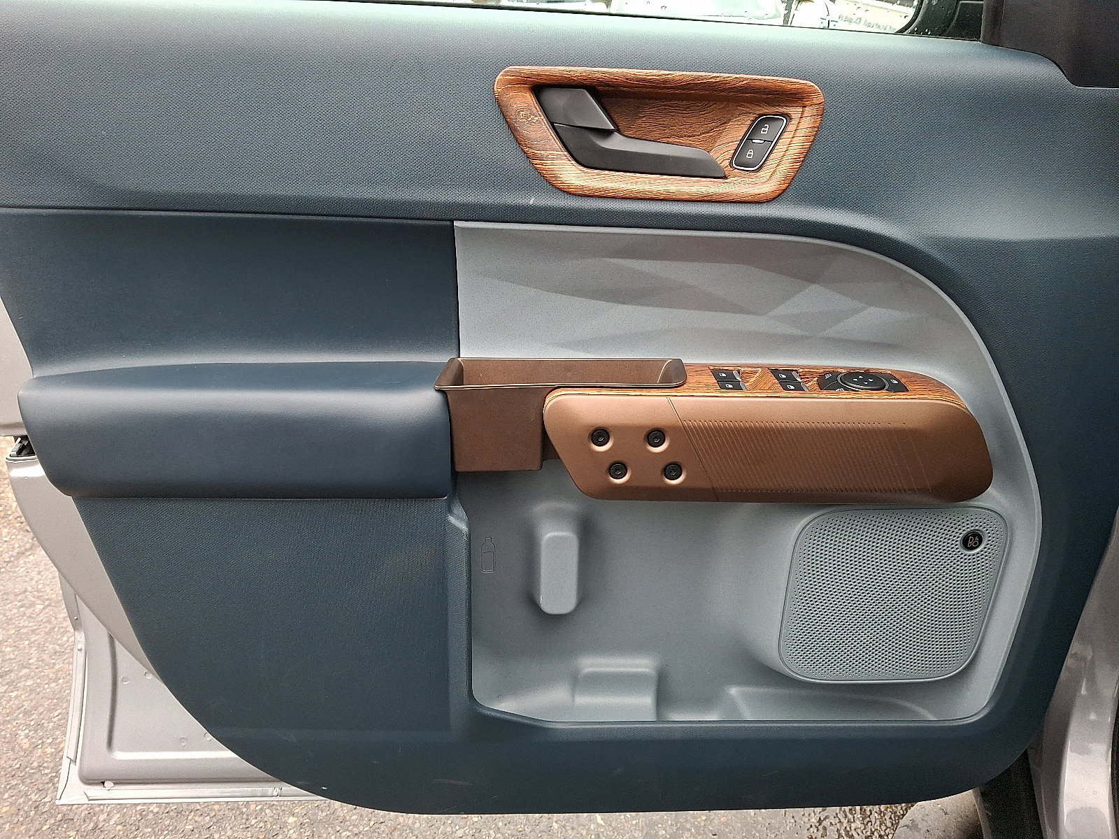 Certified 2023 Ford Maverick Lariat w/ Lariat Luxury Package image 12