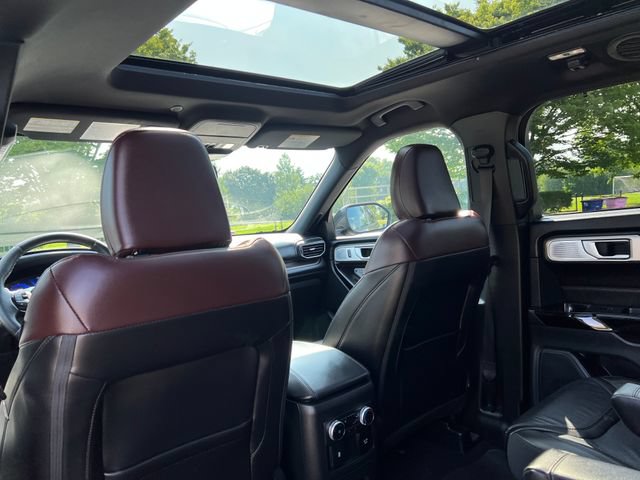 Certified 2023 Ford Explorer Platinum w/ Technology Package AWD/4WD image 26
