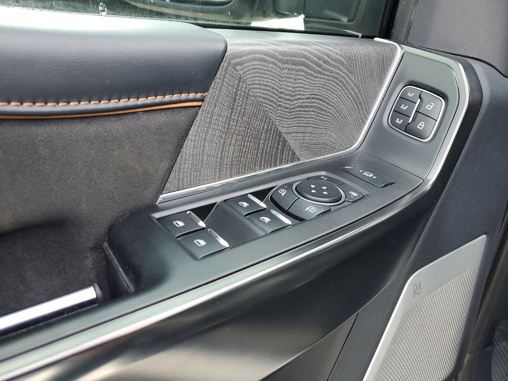 Certified 2024 Ford F250 Platinum AWD/4WD image 15