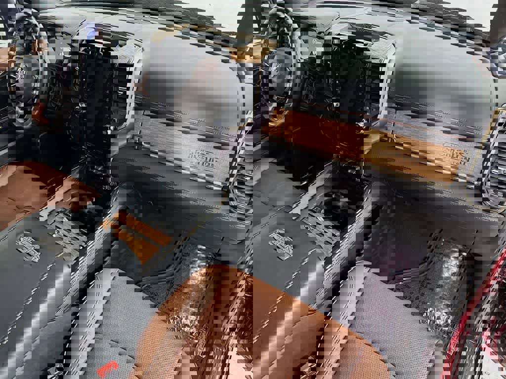 Used 2024 RAM 3500 Limited image 33