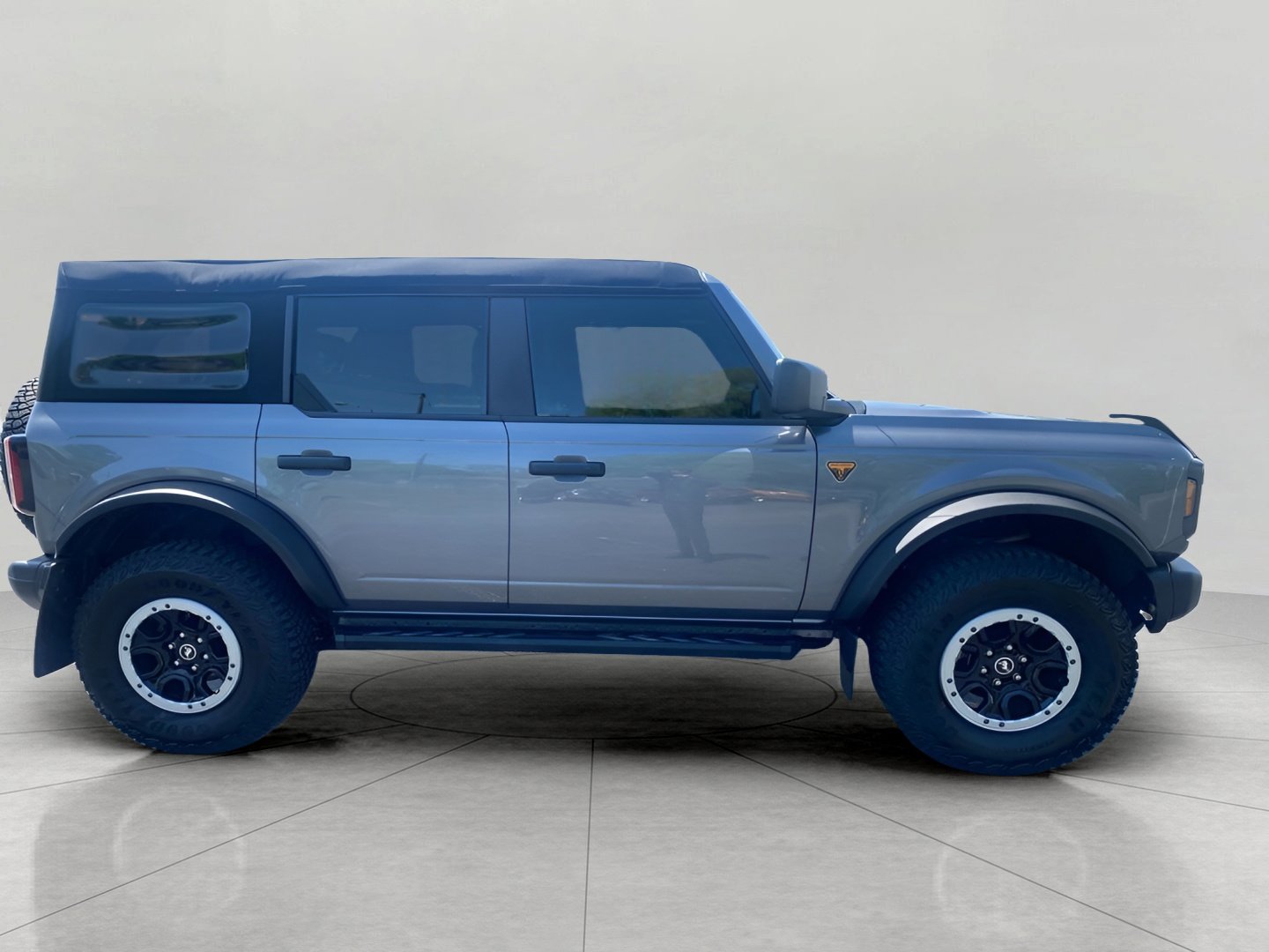Certified 2023 Ford Bronco Badlands w/ Sasquatch Package AWD/4WD image 12