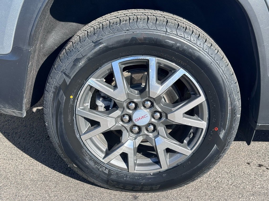 Used 2023 GMC Acadia SLE w/ Driver Convenience Package image 46