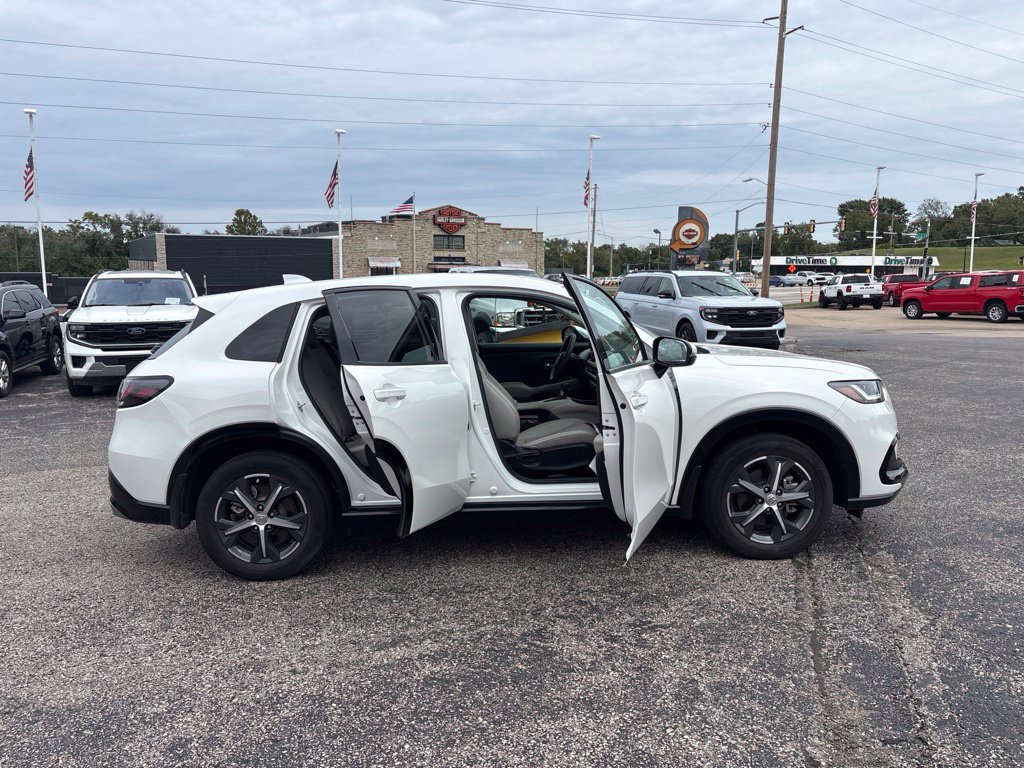 Used 2024 Honda HR-V EX-L image 8