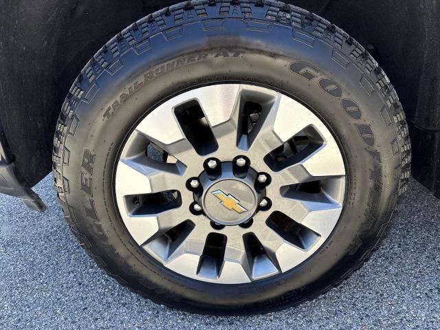 Used 2024 Chevrolet Silverado 2500 Custom w/ Custom Value Package AWD/4WD image 31