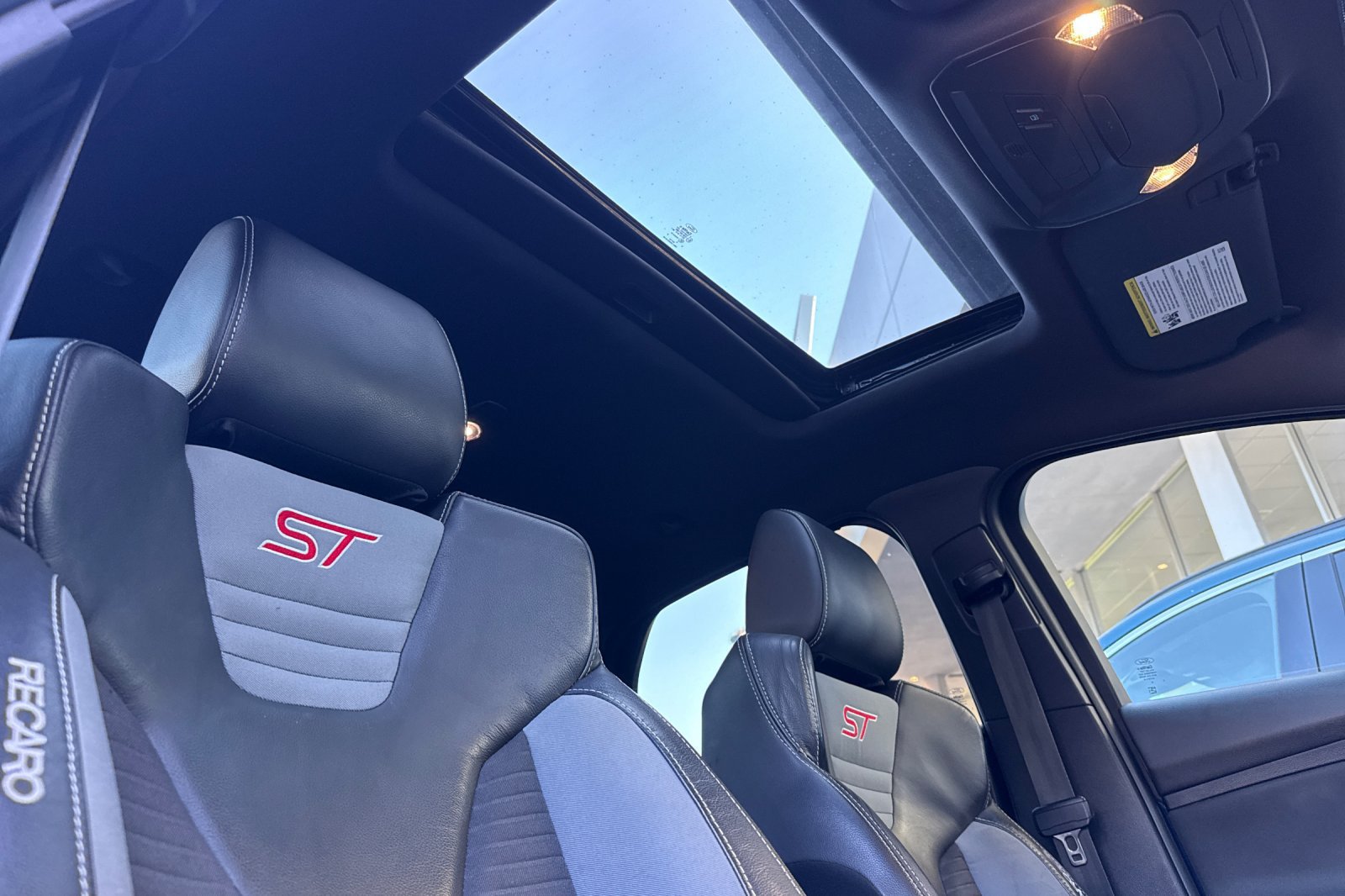 Certified 2017 Ford Focus ST w/ Equipment Group 401A FWD image 18