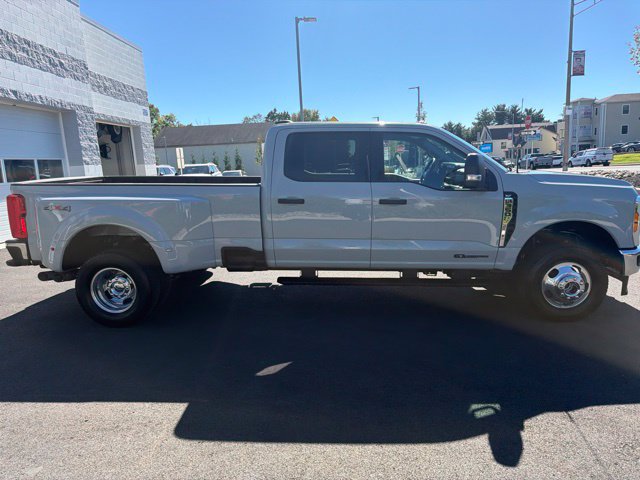 Certified 2026 Ford F350 XLT w/ Snow Plow Prep Package AWD/4WD image 7