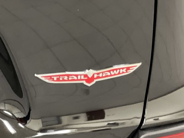 Used 2021 Jeep Cherokee Trailhawk w/ Trailer Tow Group AWD/4WD image 6