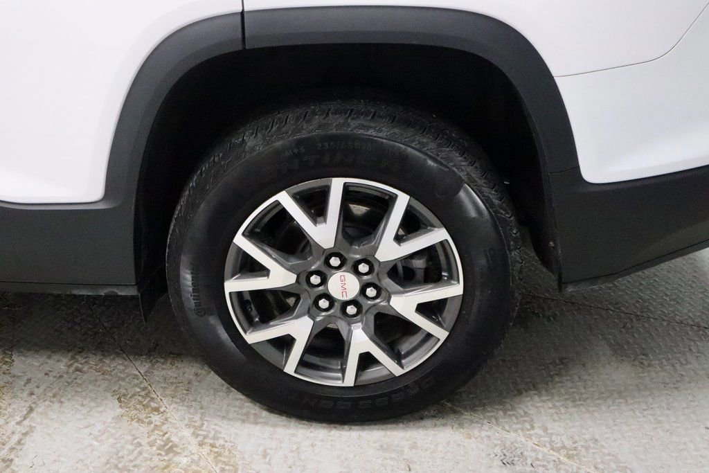 Used 2023 GMC Acadia SLE image 18