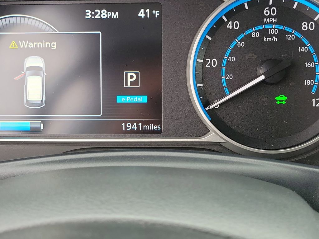 Used 2025 Nissan Leaf SV Plus image 26