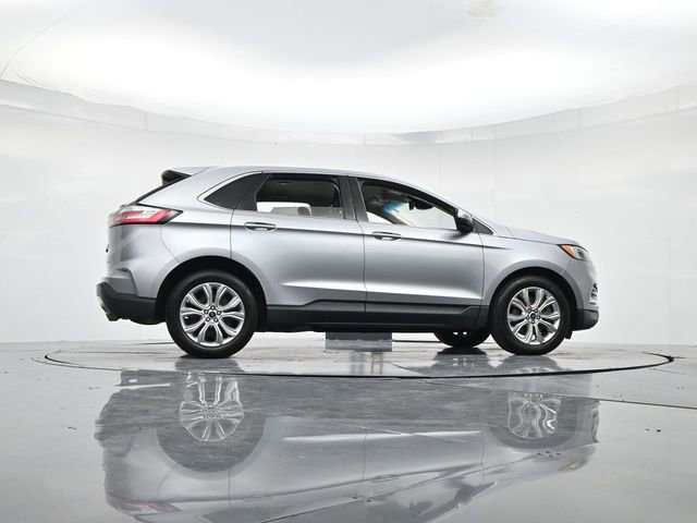 Certified 2022 Ford Edge Titanium w/ Equipment Group 301A image 31
