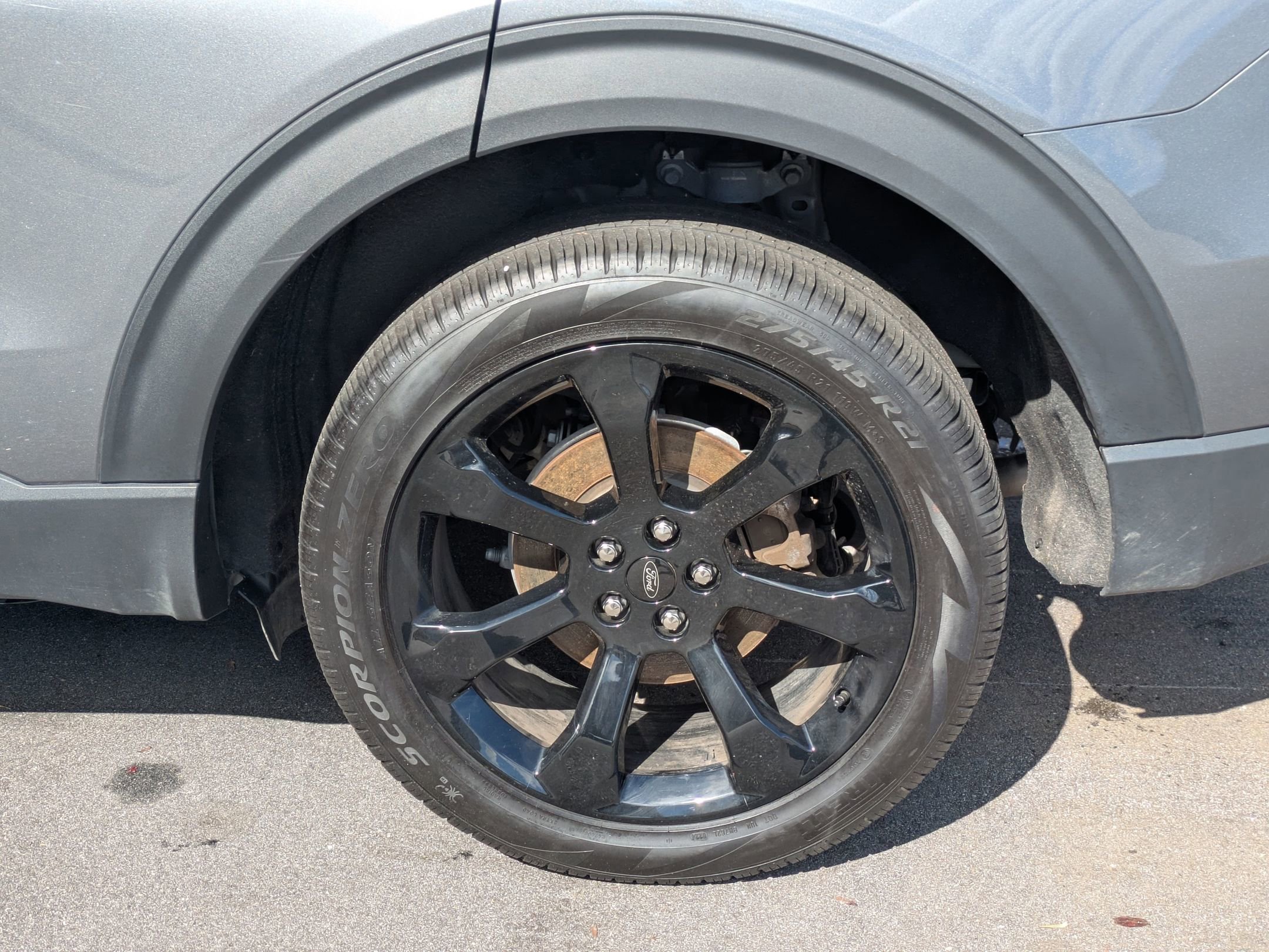 Certified 2024 Ford Explorer ST-Line w/ Class IV Trailer Tow Package image 8