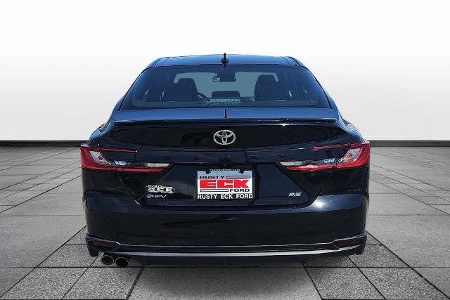 Used 2025 Toyota Camry SE FWD image 6