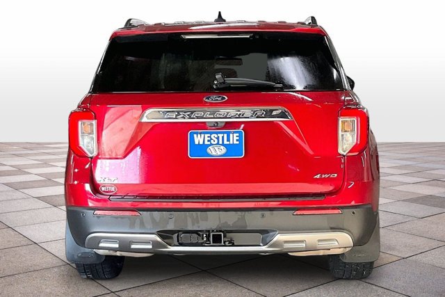 Certified 2023 Ford Explorer XLT w/ Equipment Group 202A AWD/4WD image 7