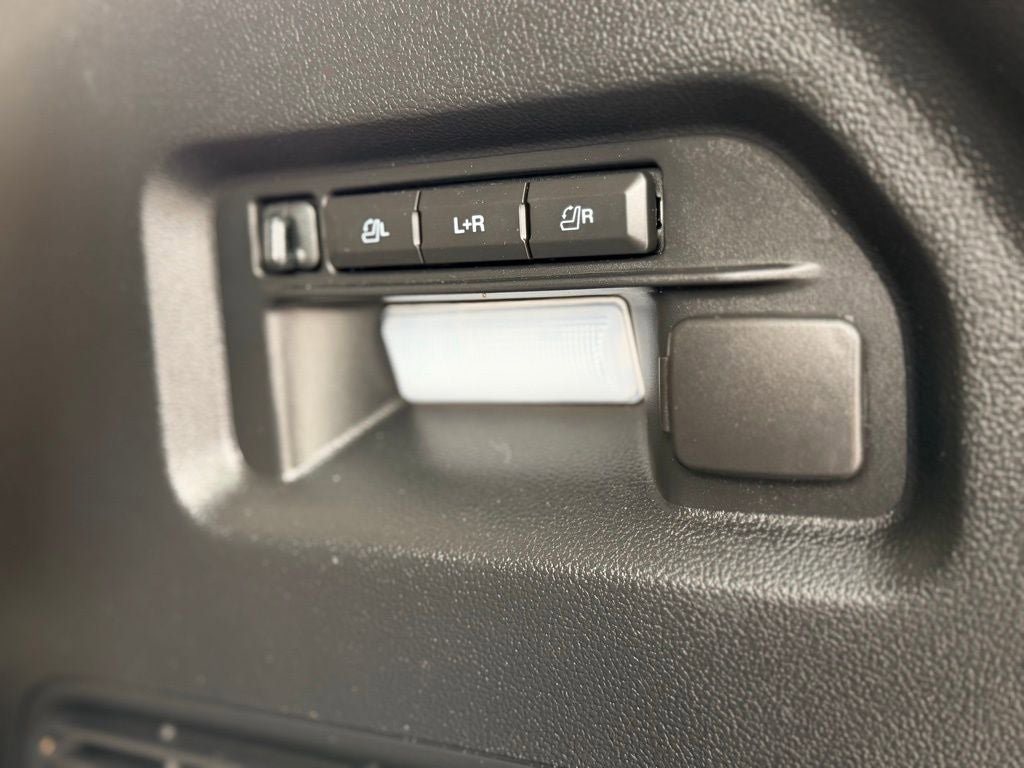 Certified 2023 Ford Explorer Limited w/ Limited Technology Package RWD image 33