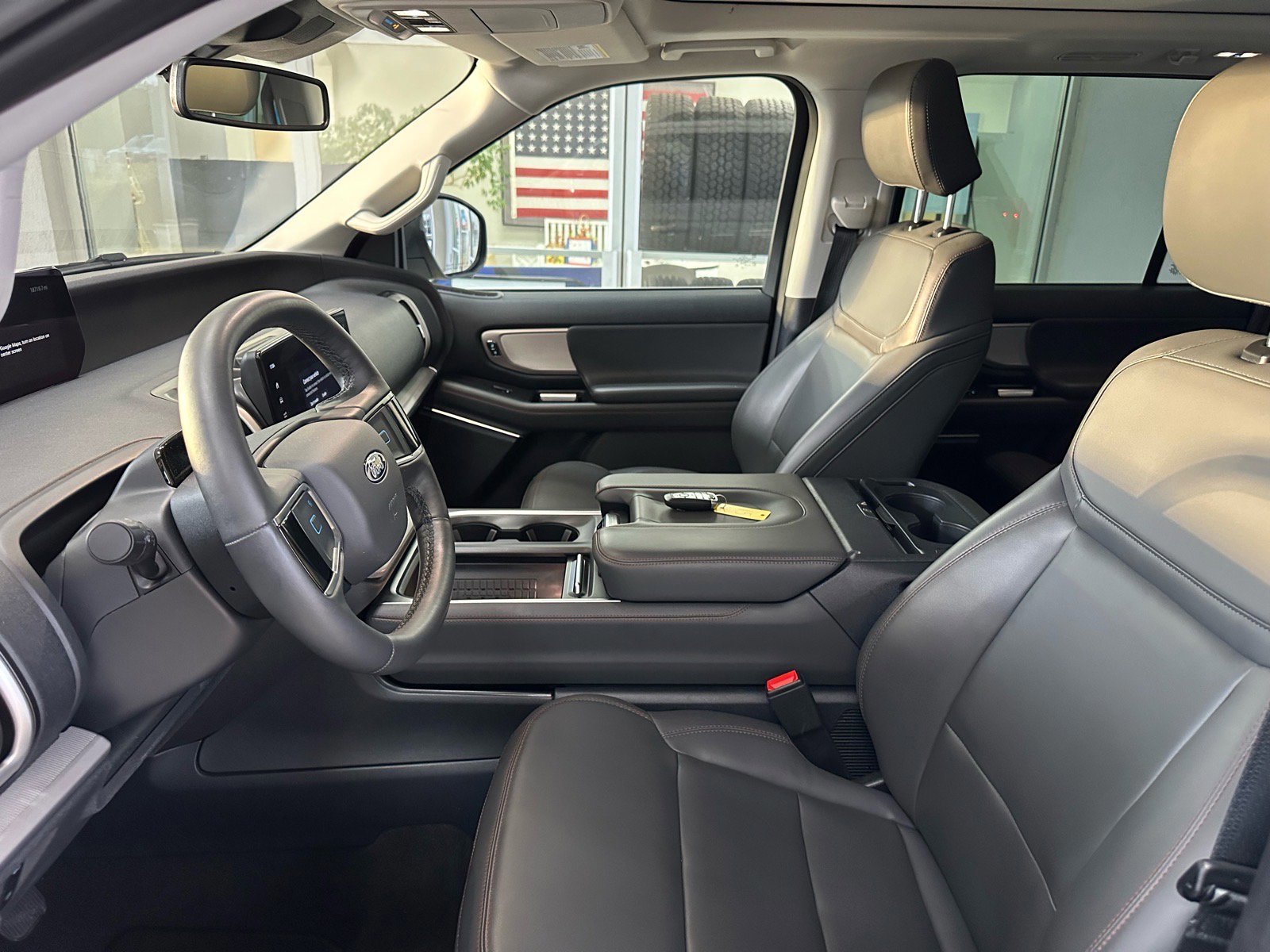 Certified 2025 Ford Expedition Active image 19