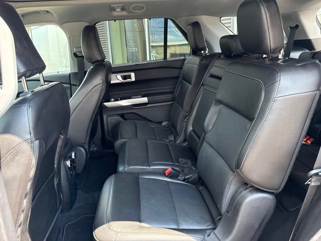 Certified 2022 Ford Explorer Limited w/ Equipment Group 301A AWD/4WD image 42
