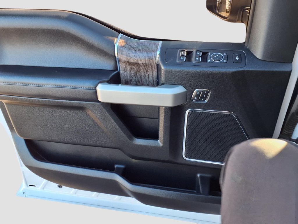 Certified 2019 Ford F250 Lariat w/ Lariat Ultimate Package AWD/4WD image 24