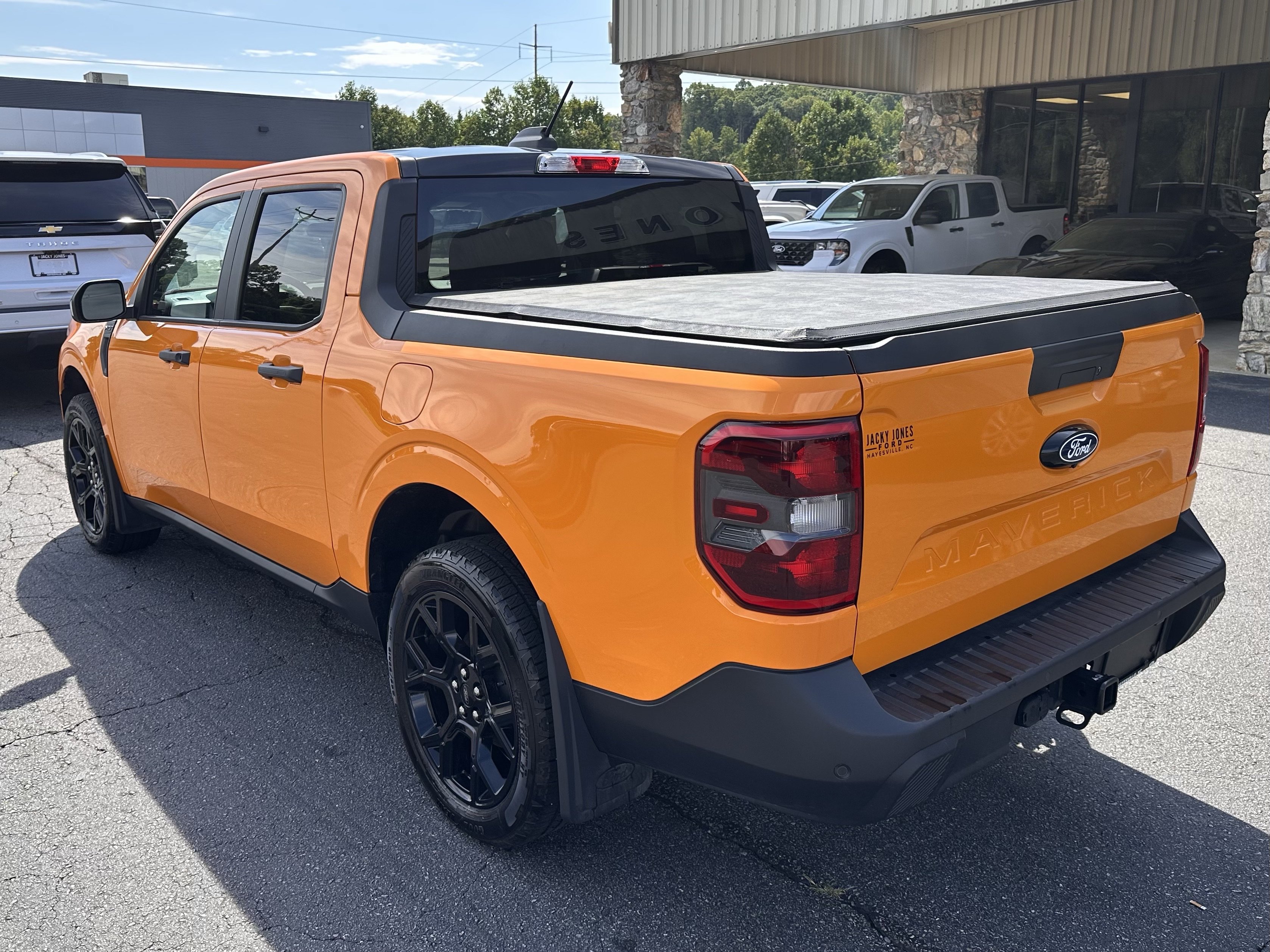 Certified 2026 Ford Maverick XLT w/ XLT Luxury Package AWD/4WD image 10