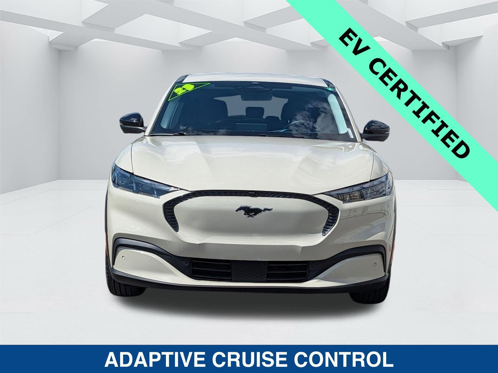 Certified 2025 Ford Mustang Mach-E Select w/ Comfort Package Lite image 9