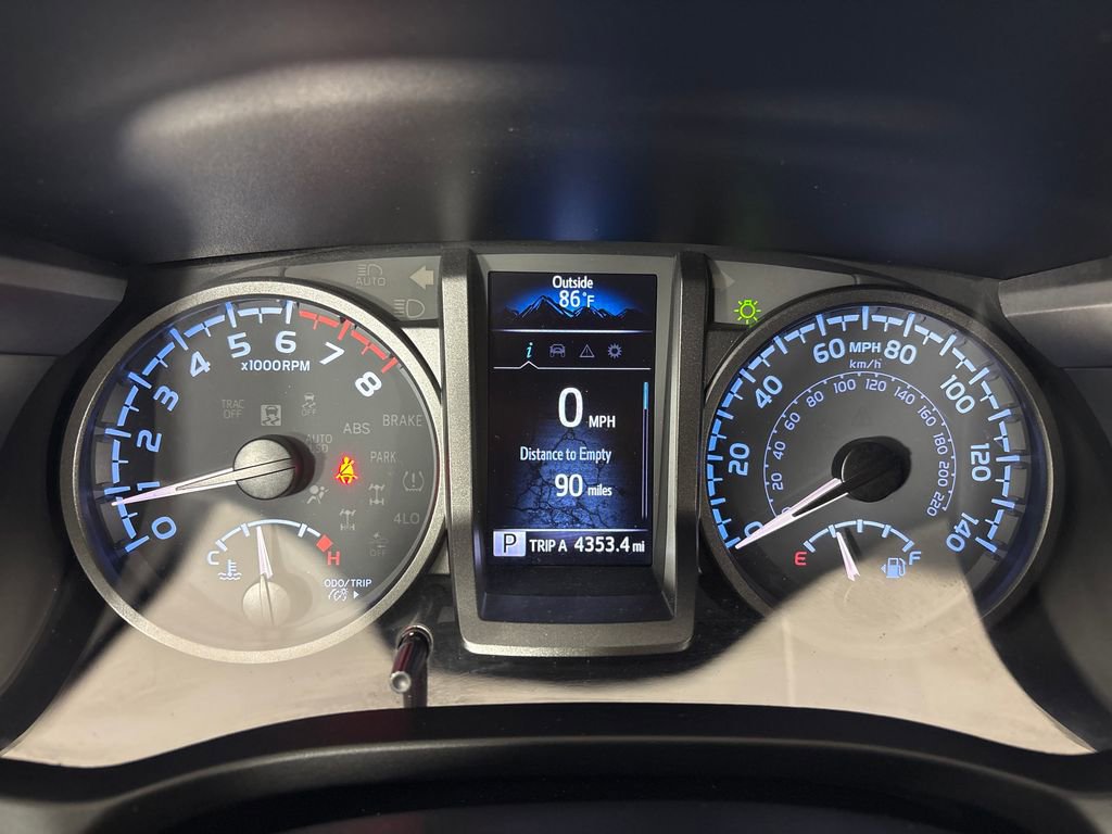 Used 2021 Toyota Tacoma TRD Sport w/ Technology Package AWD/4WD image 19