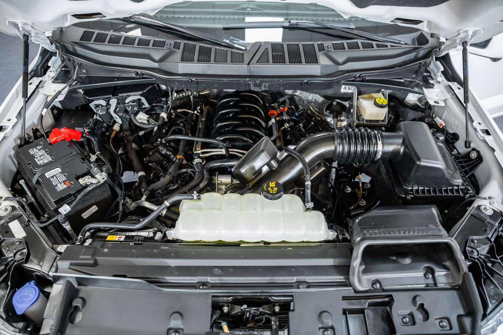 Certified 2024 Ford F150 Lariat image 21