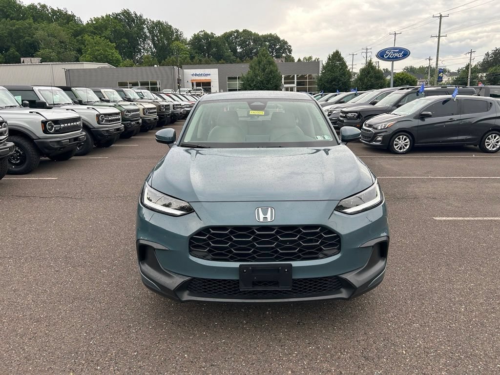 Used 2024 Honda HR-V LX image 2